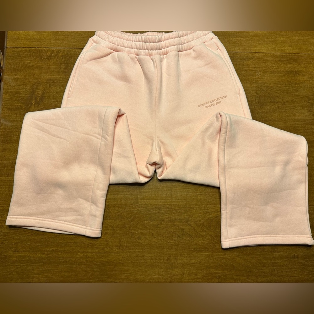 Comrt Pastel Pink straight leg Sweatpants